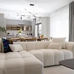 Terra House Luxury Living Between Mountain & Sea ヴィラ *