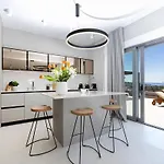 Terra House Luxury Living Between Mountain & Sea * Žrnovnica