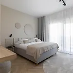 Terra House Luxury Living Between Mountain & Sea