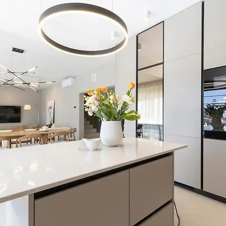 Terra House Luxury Living Between Mountain & Sea Zrnovnica