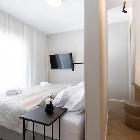 Villa Terra House Luxury Living Between Mountain & Sea Zrnovnica