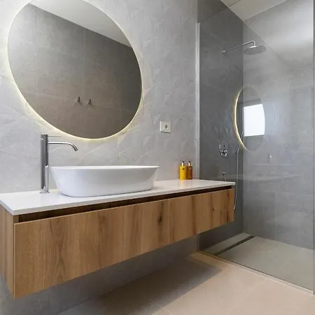 Villa Terra House Luxury Living Between Mountain & Sea Žrnovnica