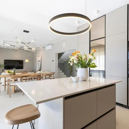 Terra House Luxury Living Between Mountain & Sea Villa Žrnovnica