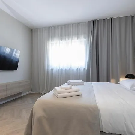 Terra House Luxury Living Between Mountain & Sea * Žrnovnica