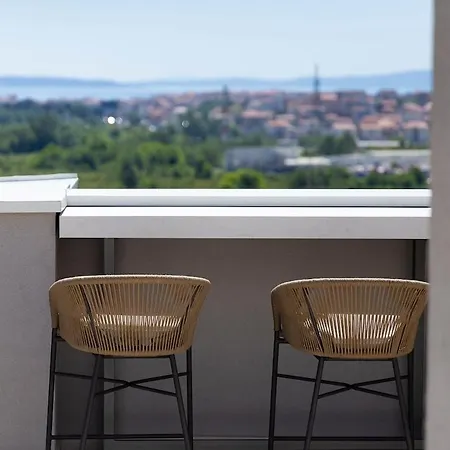Terra House Luxury Living Between Mountain & Sea Žrnovnica